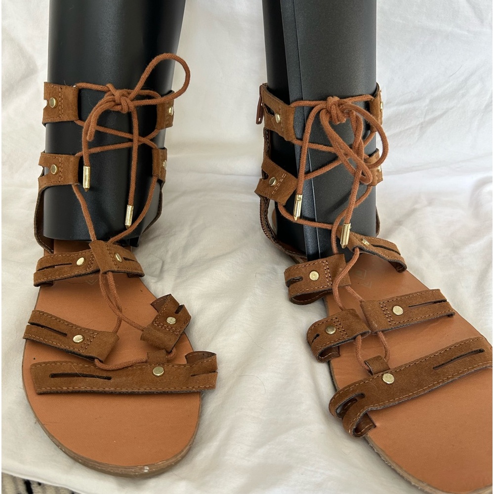 Dolce Vita Gladiator style Sandals size 8.5